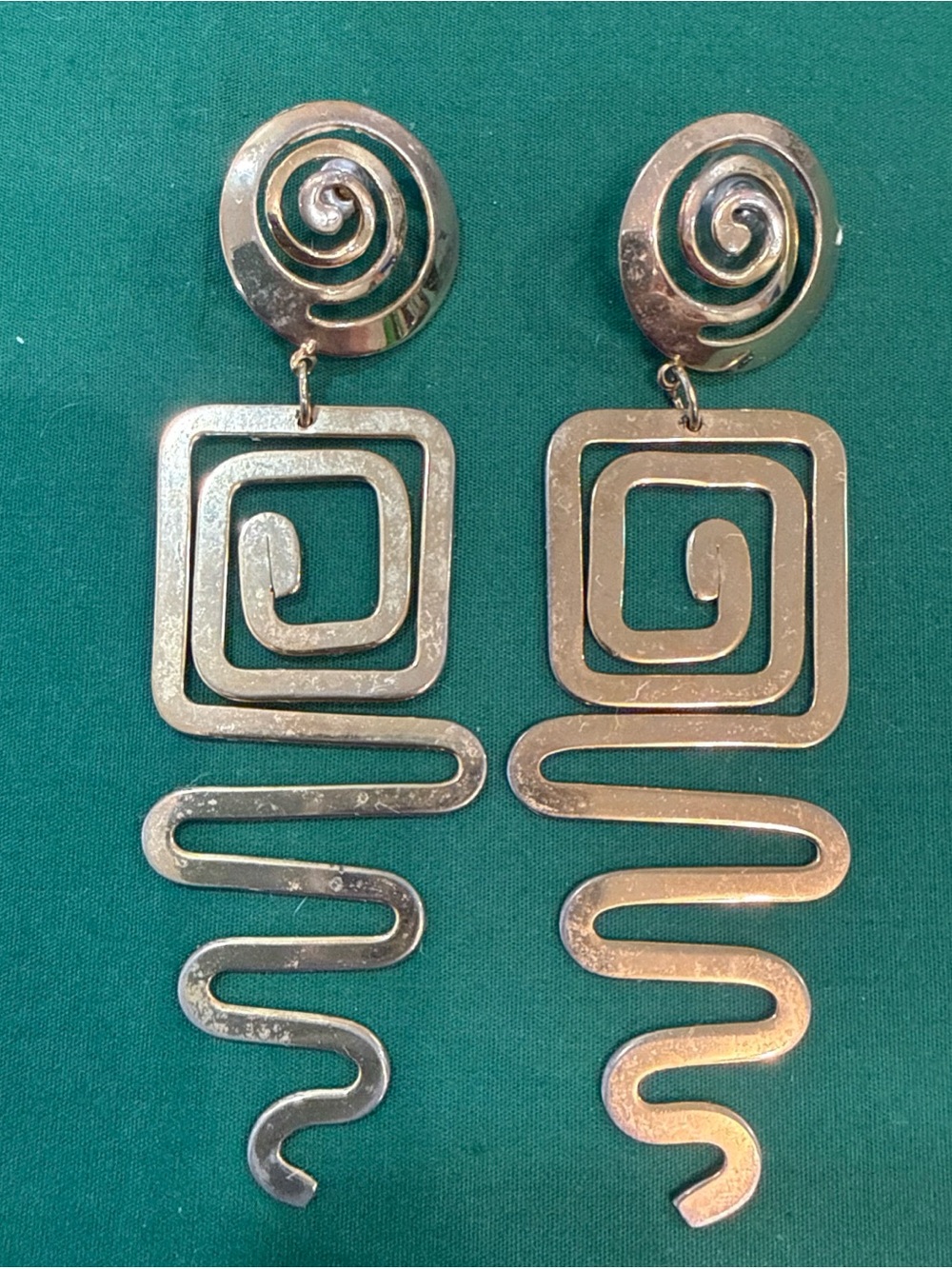 Statement Goldtone Dangle Earrings Geometric Design 65F